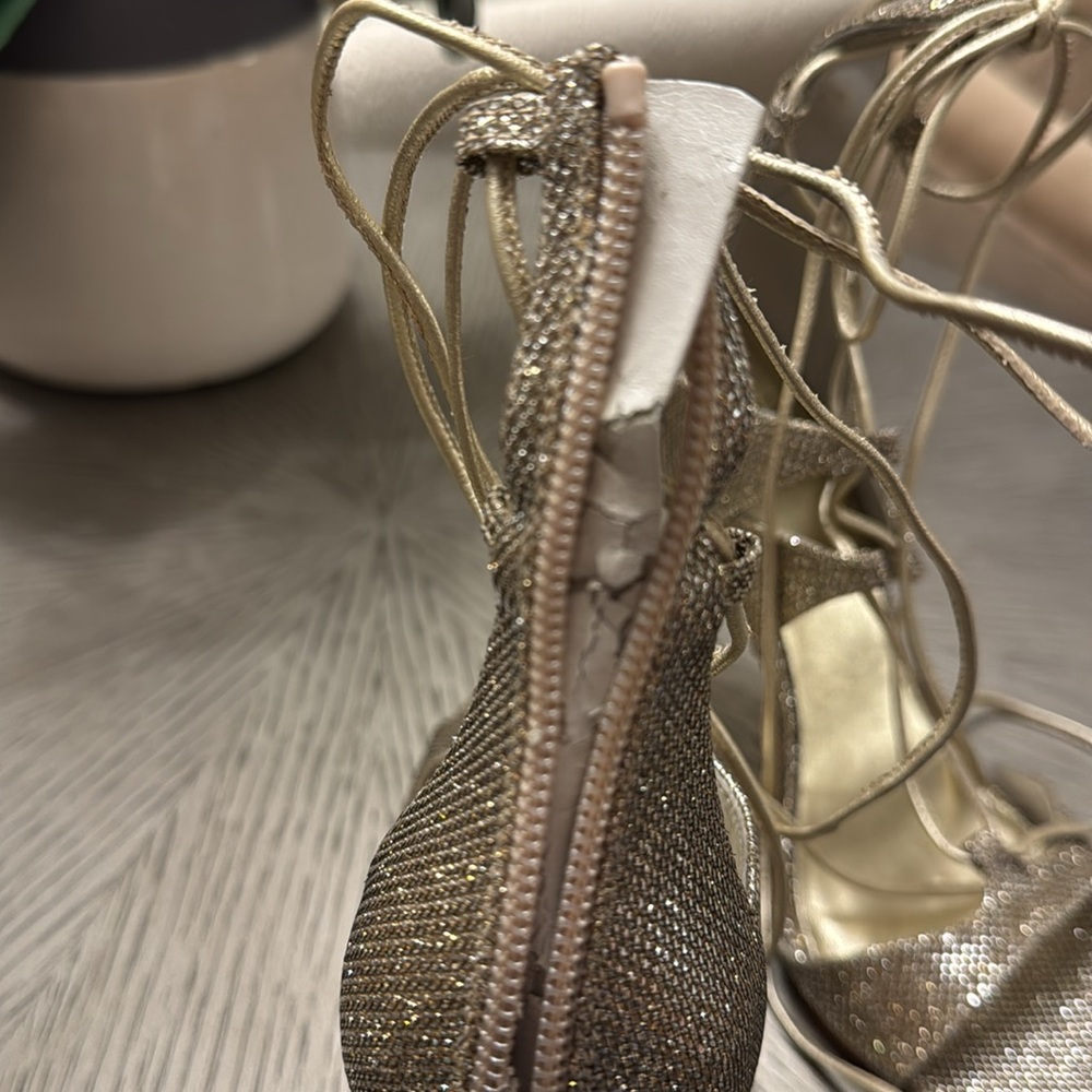 Stuart Weitzman Brand New! Never worn! 5.5M - Picture 9 of 9